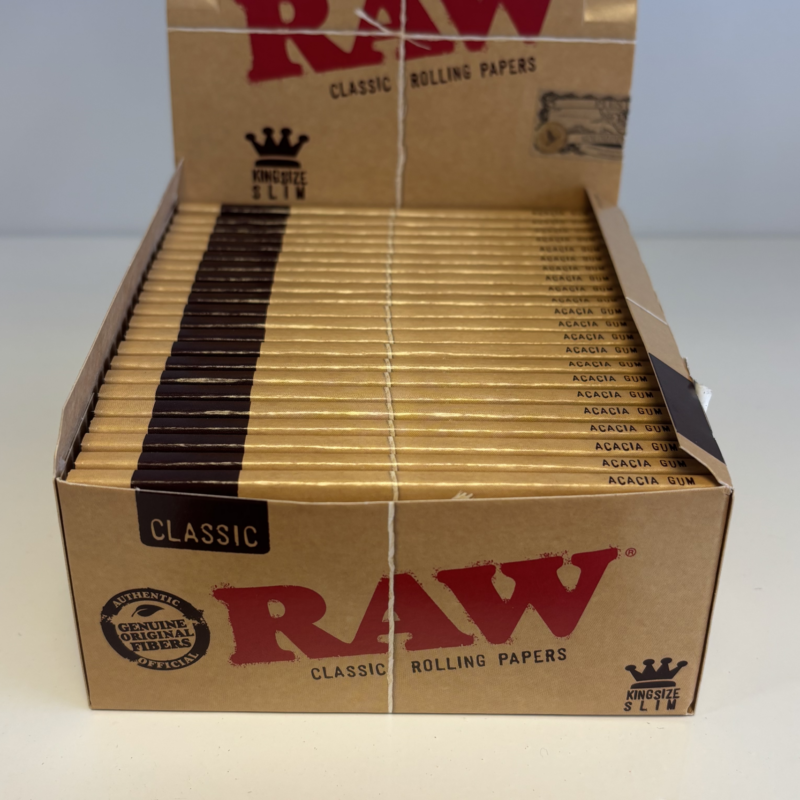 Raw classic rolling papers
